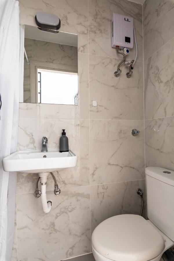 Modern Studio Close To Waterfront سالونيك المظهر الخارجي الصورة
